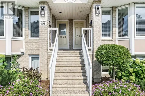 1672 Locksley Lane Ottawa ON K1J 1B6