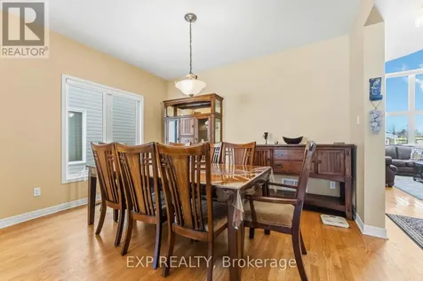 118 Finn Court Ottawa ON K1V 2C8