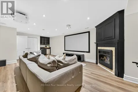 98 Huron Street Collingwood ON L9Y 4Y3