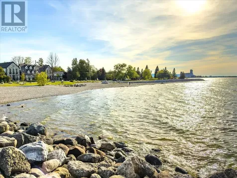 98 Huron Street Collingwood ON L9Y 4Y3