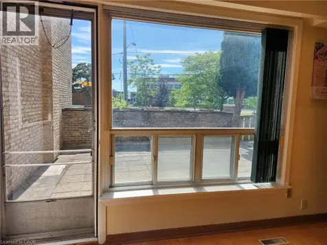 25 Gosford Boulevard Toronto ON M3N 2G7