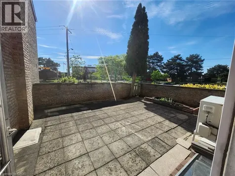 25 Gosford Boulevard Toronto ON M3N 2G7