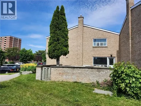 25 Gosford Boulevard Toronto ON M3N 2G7