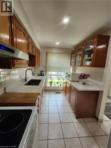25 Gosford Boulevard Toronto ON M3N 2G7