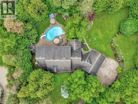 22 Deerpath Court Cambridge ON N1T 1H7