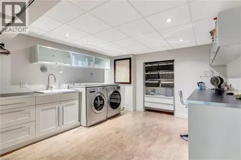 22 Deerpath Court Cambridge ON N1T 1H7