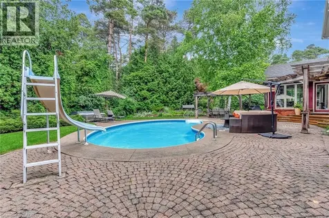 22 Deerpath Court Cambridge ON N1T 1H7
