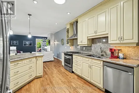 24 Samara Place Ottawa ON K2S 2B2