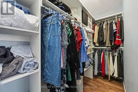 24 Samara Place Ottawa ON K2S 2B2
