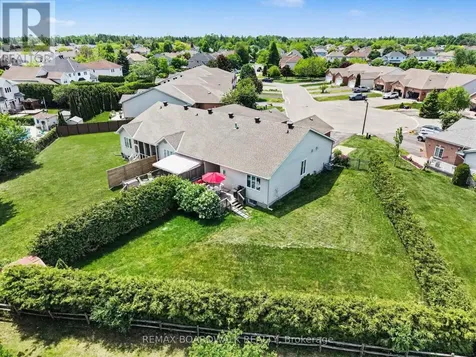 24 Samara Place Ottawa ON K2S 2B2