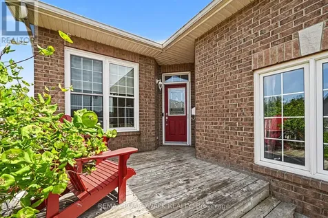 24 Samara Place Ottawa ON K2S 2B2