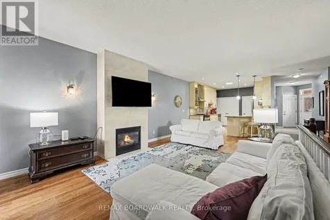 24 Samara Place Ottawa ON K2S 2B2