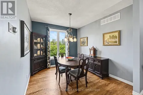 24 Samara Place Ottawa ON K2S 2B2