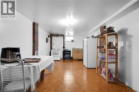 22 Hamptonbrook Drive Toronto ON M9P 1A1
