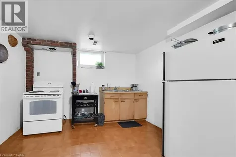 22 Hamptonbrook Drive Toronto ON M9P 1A1
