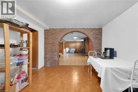 22 Hamptonbrook Drive Toronto ON M9P 1A1