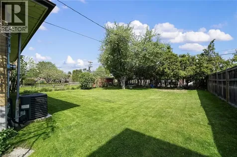 22 Hamptonbrook Drive Toronto ON M9P 1A1