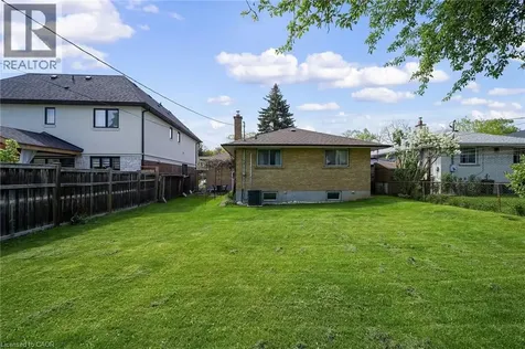 22 Hamptonbrook Drive Toronto ON M9P 1A1