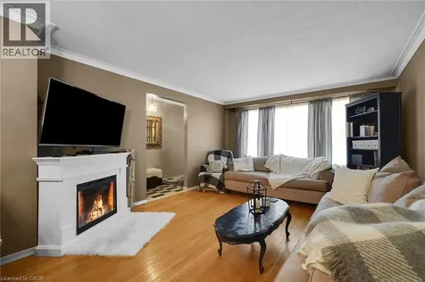 22 Hamptonbrook Drive Toronto ON M9P 1A1