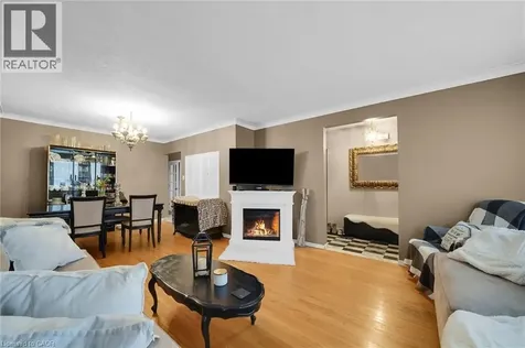 22 Hamptonbrook Drive Toronto ON M9P 1A1