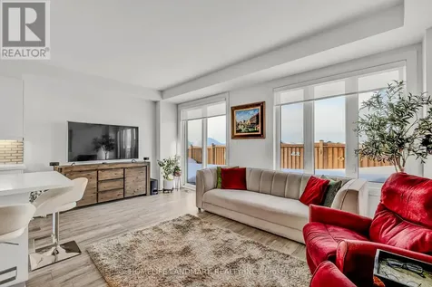 53 Sagewood Avenue Barrie ON L9J 0K4