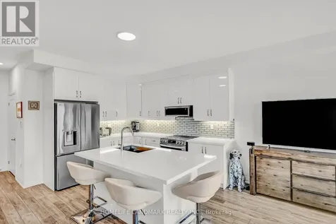 53 Sagewood Avenue Barrie ON L9J 0K4