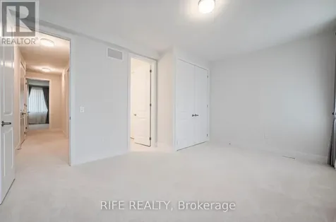 177 Sikura Circle Aurora ON L4G 3Z1