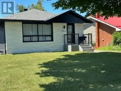 696 Holt Crescent Ottawa ON K1G 2Y7
