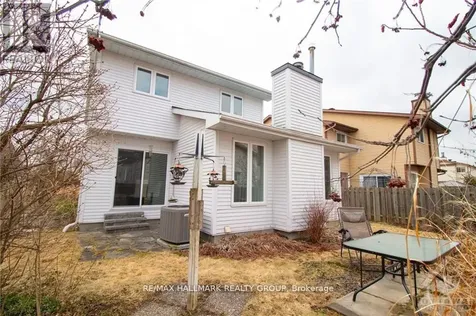 6417 Loire Drive Ottawa ON K1C 3H1