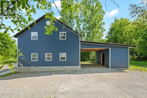 76 South Street Lanark Highlands ON K0G 1K0