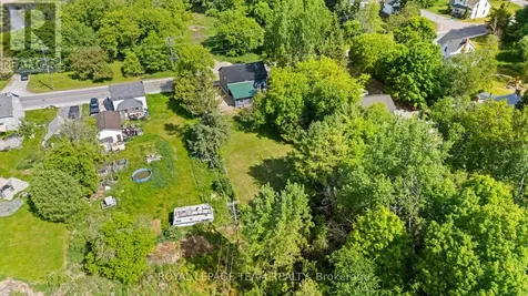 76 South Street Lanark Highlands ON K0G 1K0