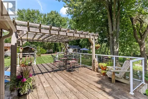 21948 Adelaide Street North Middlesex Centre ON N0M 1C0