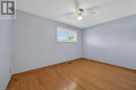 40 Bermuda Court Hamilton ON L9C 2J8