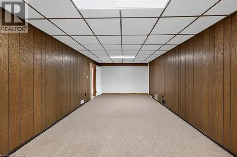 40 Bermuda Court Hamilton ON L9C 2J8