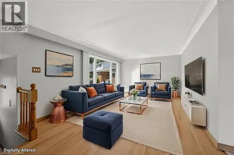 40 Bermuda Court Hamilton ON L9C 2J8