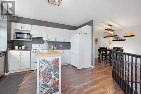 37 Boulder Way Ottawa ON K2J 4R5