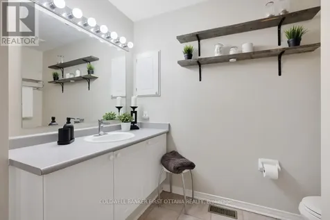37 Boulder Way Ottawa ON K2J 4R5