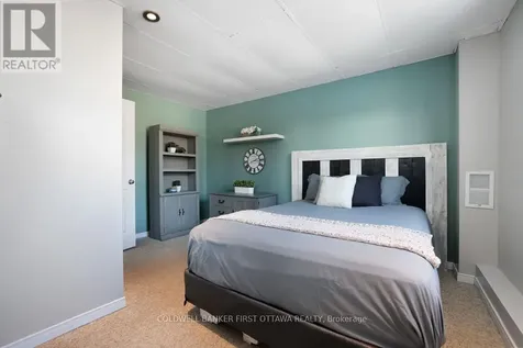 37 Boulder Way Ottawa ON K2J 4R5