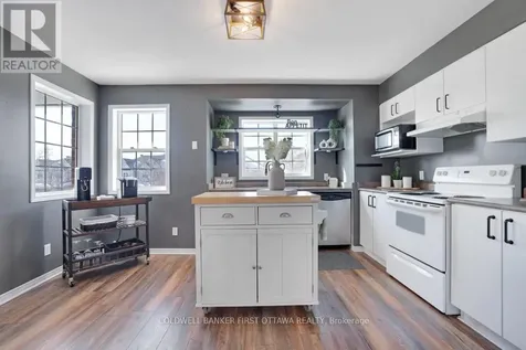 37 Boulder Way Ottawa ON K2J 4R5