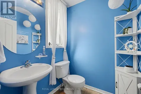 2202 Clendenan Crescent Ottawa ON K4A 4S8
