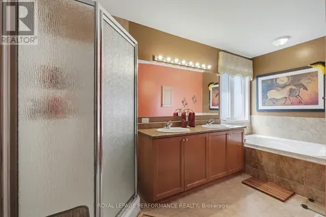 2202 Clendenan Crescent Ottawa ON K4A 4S8