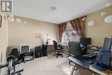 2202 Clendenan Crescent Ottawa ON K4A 4S8