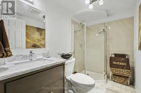 2202 Clendenan Crescent Ottawa ON K4A 4S8