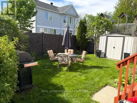2202 Clendenan Crescent Ottawa ON K4A 4S8