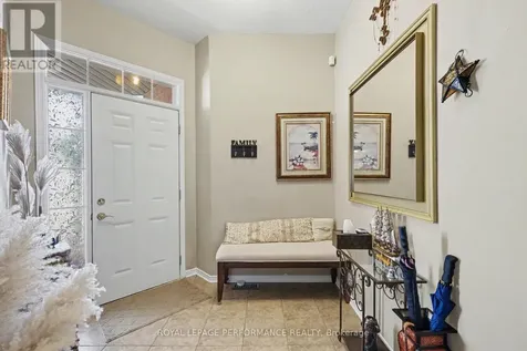 2202 Clendenan Crescent Ottawa ON K4A 4S8