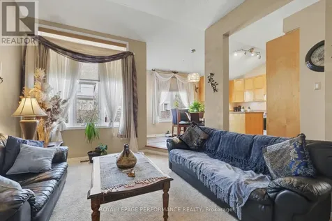 2202 Clendenan Crescent Ottawa ON K4A 4S8
