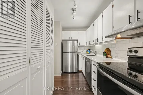 22 Sweetbriar Circle Ottawa ON K2J 2K4