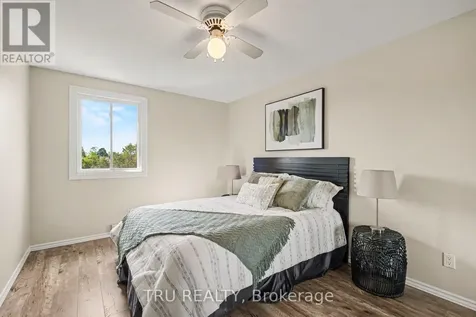 22 Sweetbriar Circle Ottawa ON K2J 2K4