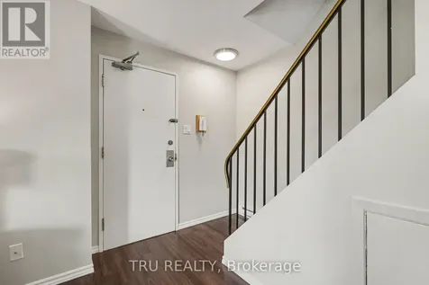 22 Sweetbriar Circle Ottawa ON K2J 2K4