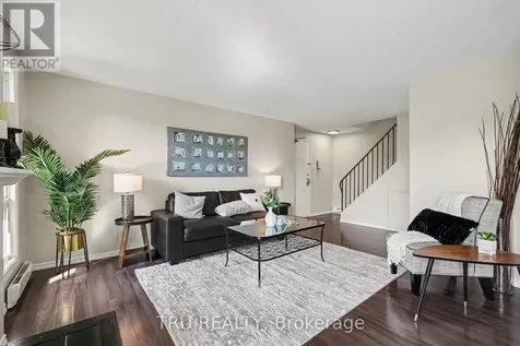 22 Sweetbriar Circle Ottawa ON K2J 2K4